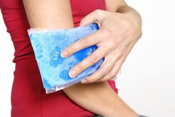 درمان درد آرنج با یخ
