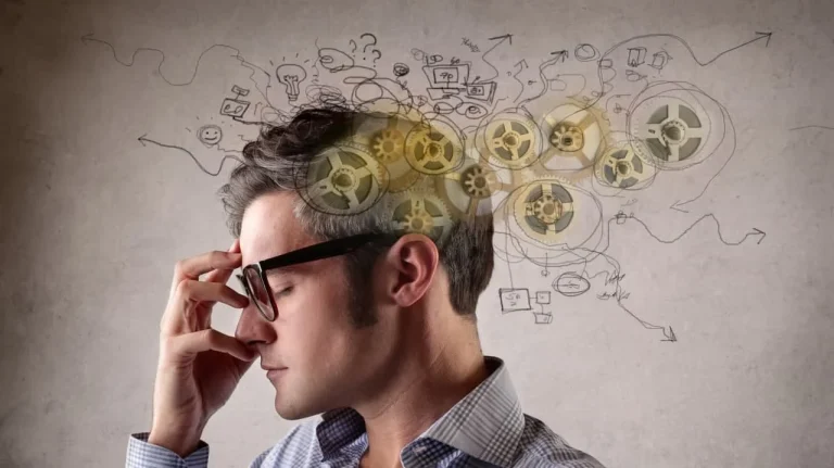 هوش یا شخصیت: کدام برای موفقیت بیشتر اهمیت دارد؟