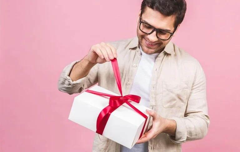 ایده خرید کادو برای پسر شیک با قیمت مناسب