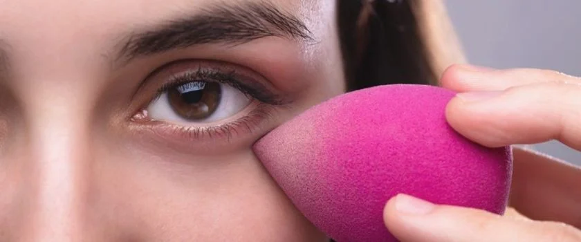 Does concealer cause pimples