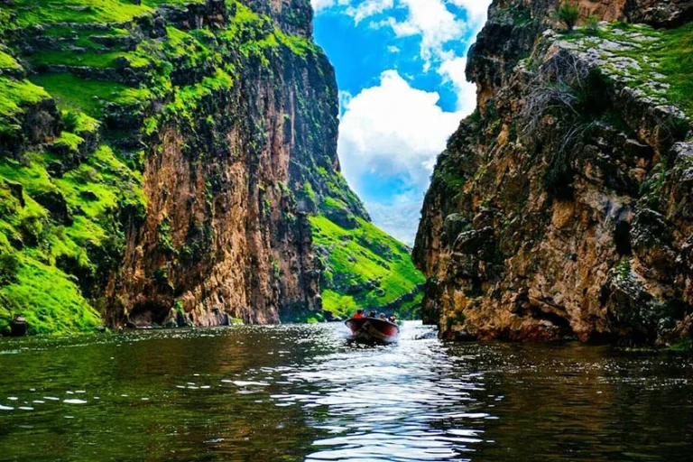 تنگه کافرین؛ راهنمای جامع سفر به عروس زاگرس در استان ایلام