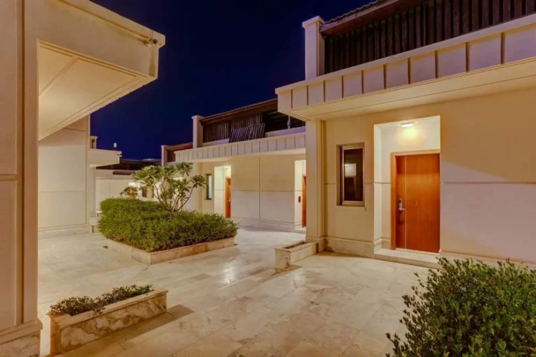 هتل میراژ کیش؛ راهنمای کامل امکانات، اتاق ها و رفع اشتباهات رایج