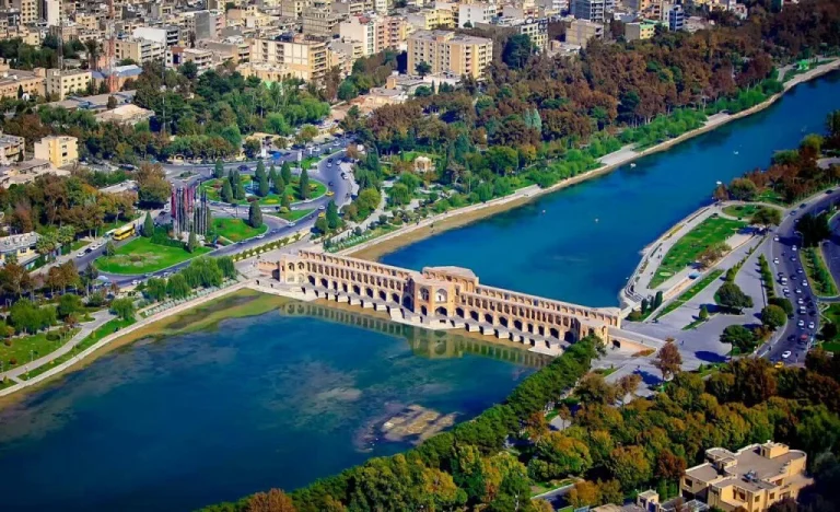 تور اصفهان؛ راهنمای جامع خرید، قیمت و برنامه سفر در سال 1405