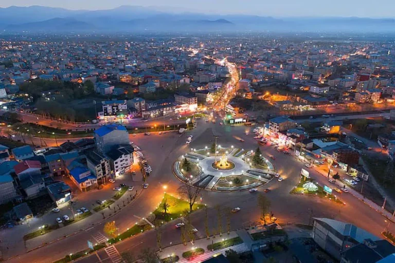 راهنمای جامع گردشگری صومعه سرا؛ معرفی جاذبه ها، تاریخچه و نکات سفر