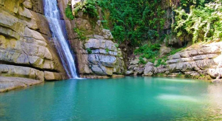 آبشار شیرآباد گلستان؛ راهنمای کامل مسیر دسترسی، امکانات و بهترین زمان بازدید