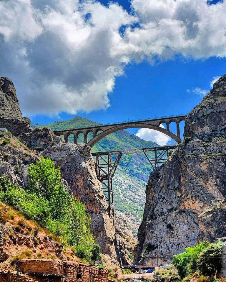 پل ورسک؛ شاهکار مهندسی و پل پیروزی در قلب مازندران
