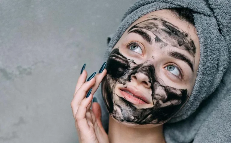 فواید ماسک زغال برای پوست و راهنمای جامع استفاده از آن