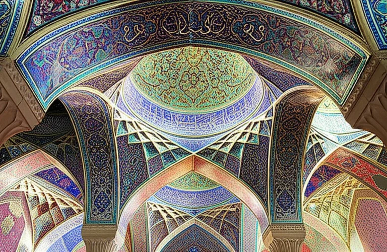 خلاصه کتاب کاشی های بهشت: بررسی بصری نقش مایه های حرم شاهچراغ ( نویسنده راضیه روستا )
