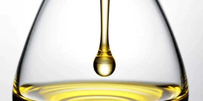 روغن کریستال چیست؟ راهنمای جامع کاربردها، خواص و نحوه استفاده صحیح