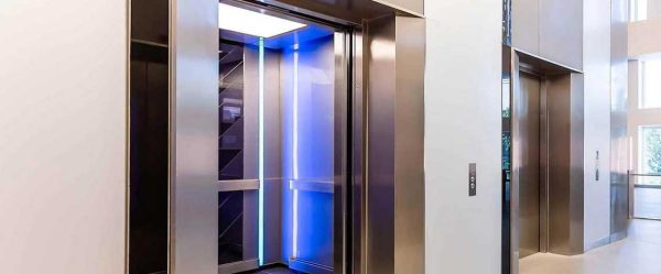 استانداردها و مقررات مربوط به ظرفیت آسانسور